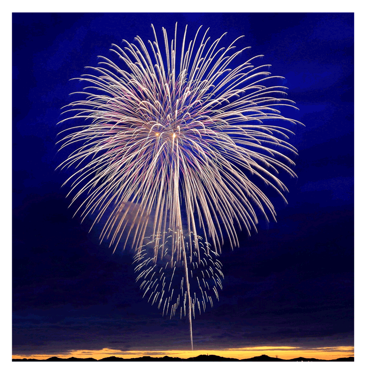 Организация фейерверков на Новый год  Гвардейск | gvardejsk.salutsklad.ru